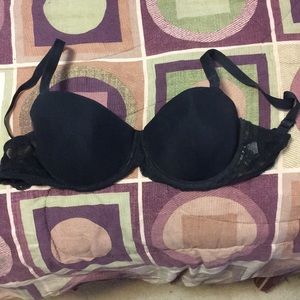 Black Balconette Lace Bra Calvin Klein GUC